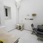 G-home And Guest house 3*