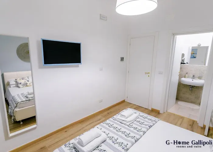 G-home And Гостьовий будинок